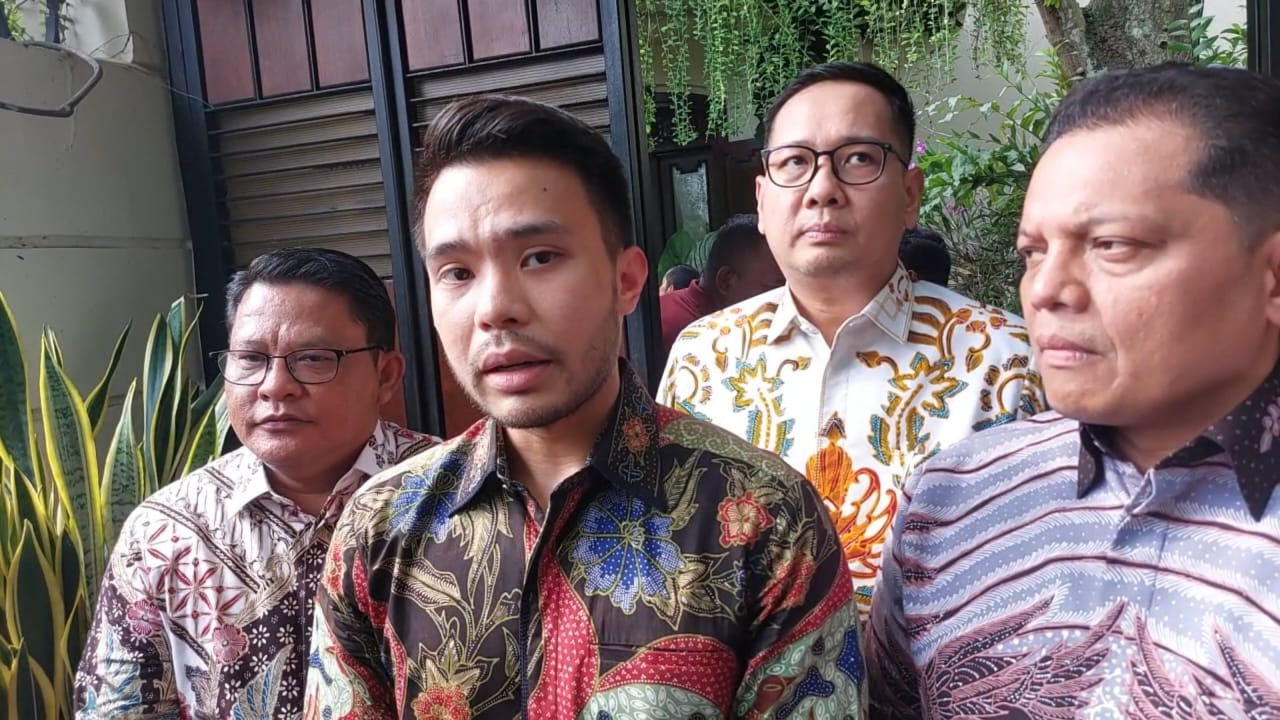 Kasus Mobil Esemka Masih dalam Proses Penelaahan Tim Hukum Jokowi 