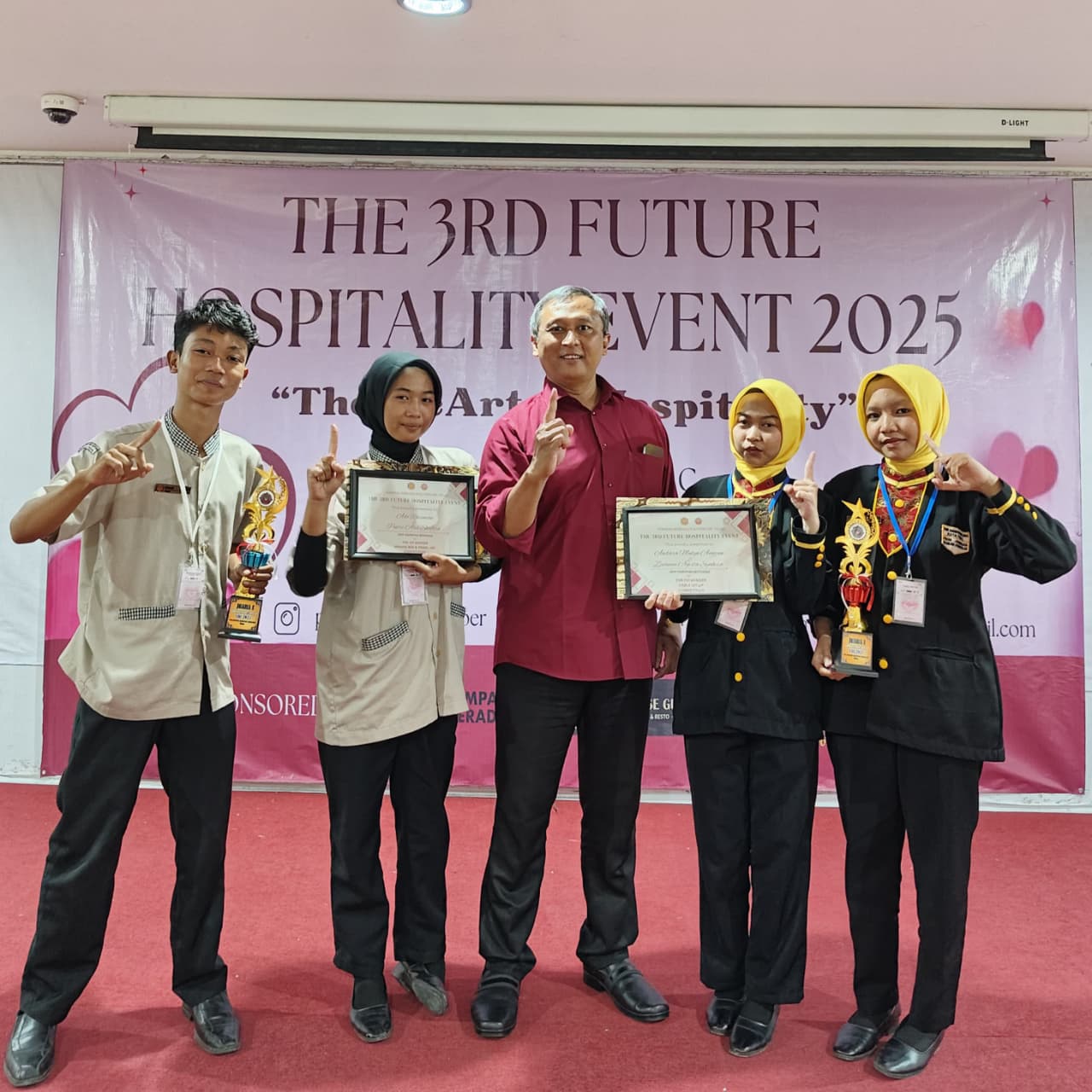 Perhotelan SMK Harapan Bersama Kota Tegal Raih Juara Pertama di Dua Lomba