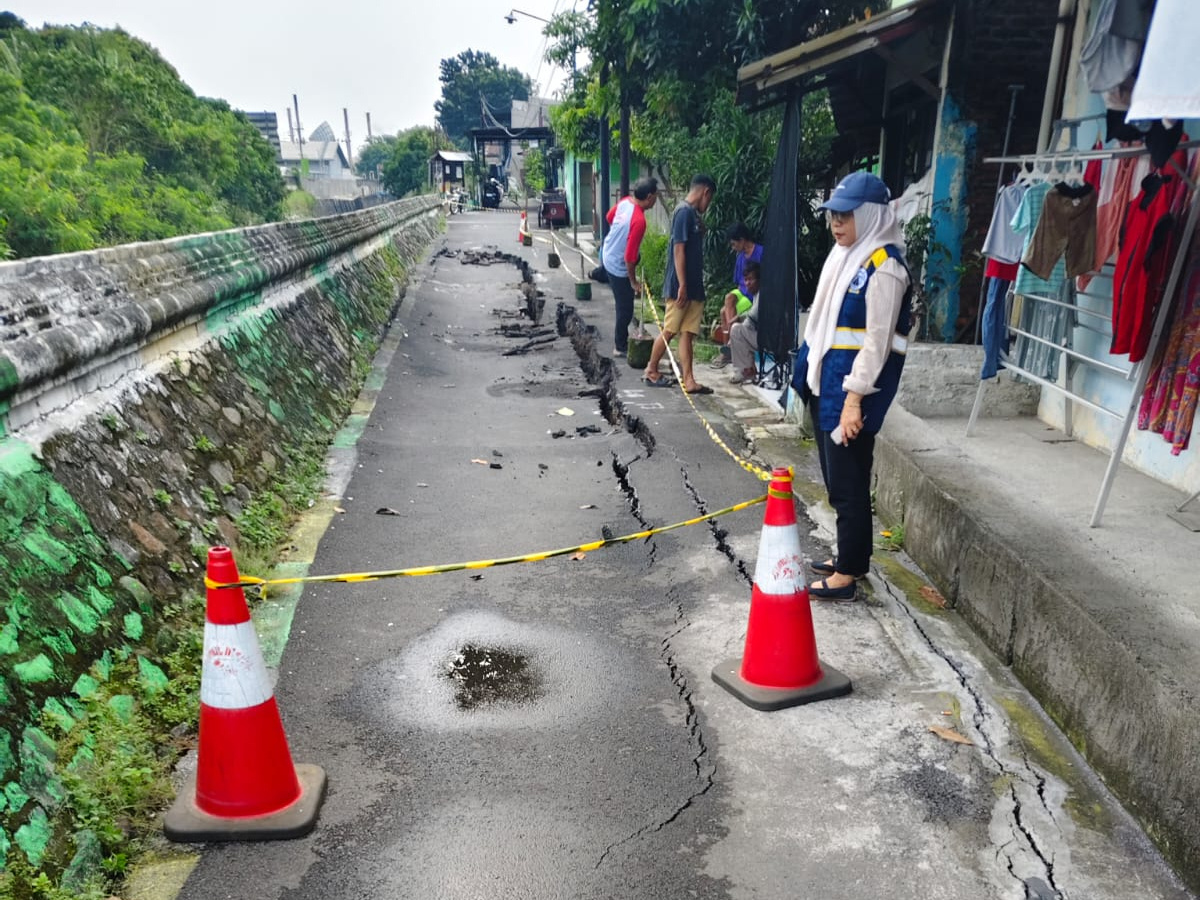 Jalan Amblas Kalibanteng Kulon Semarang Segera Diperbaiki, BBWS dan DPU Turun Tangan