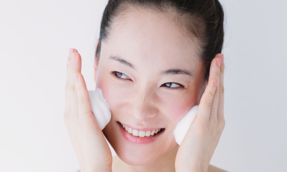 Cara Mudah Mengatasi Kulit Kering dengan Benar