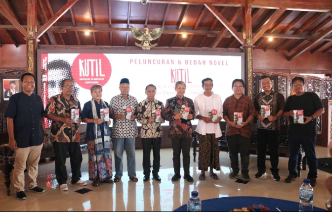 Pj Wali Kota Tegal Dadang Somantri Buka Peluncuran dan Bedah Novel Kutil