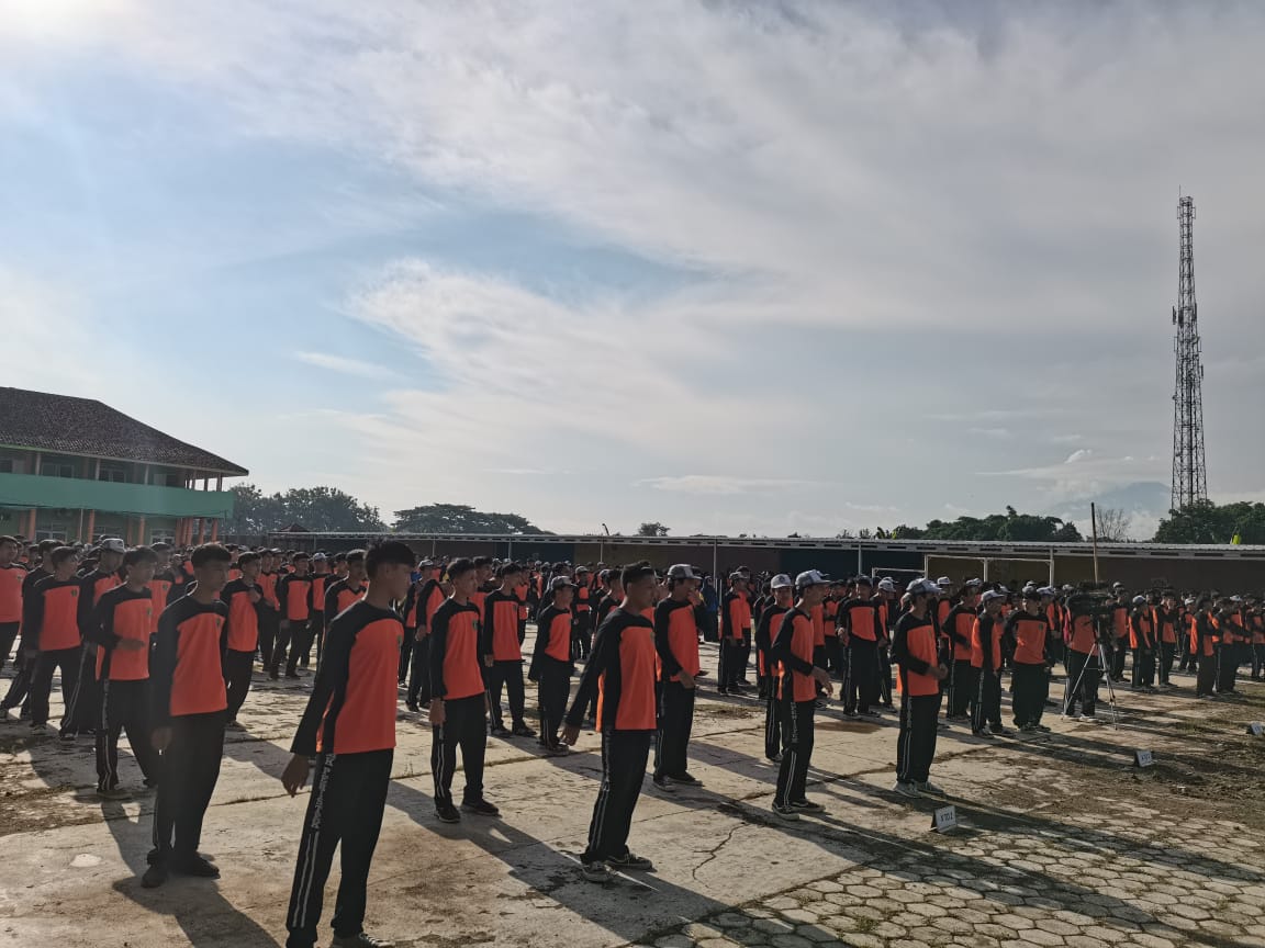 Pelajar SMK Peristek Pangkah Kabupaten Tegal Didoktrin Hidup Sehat