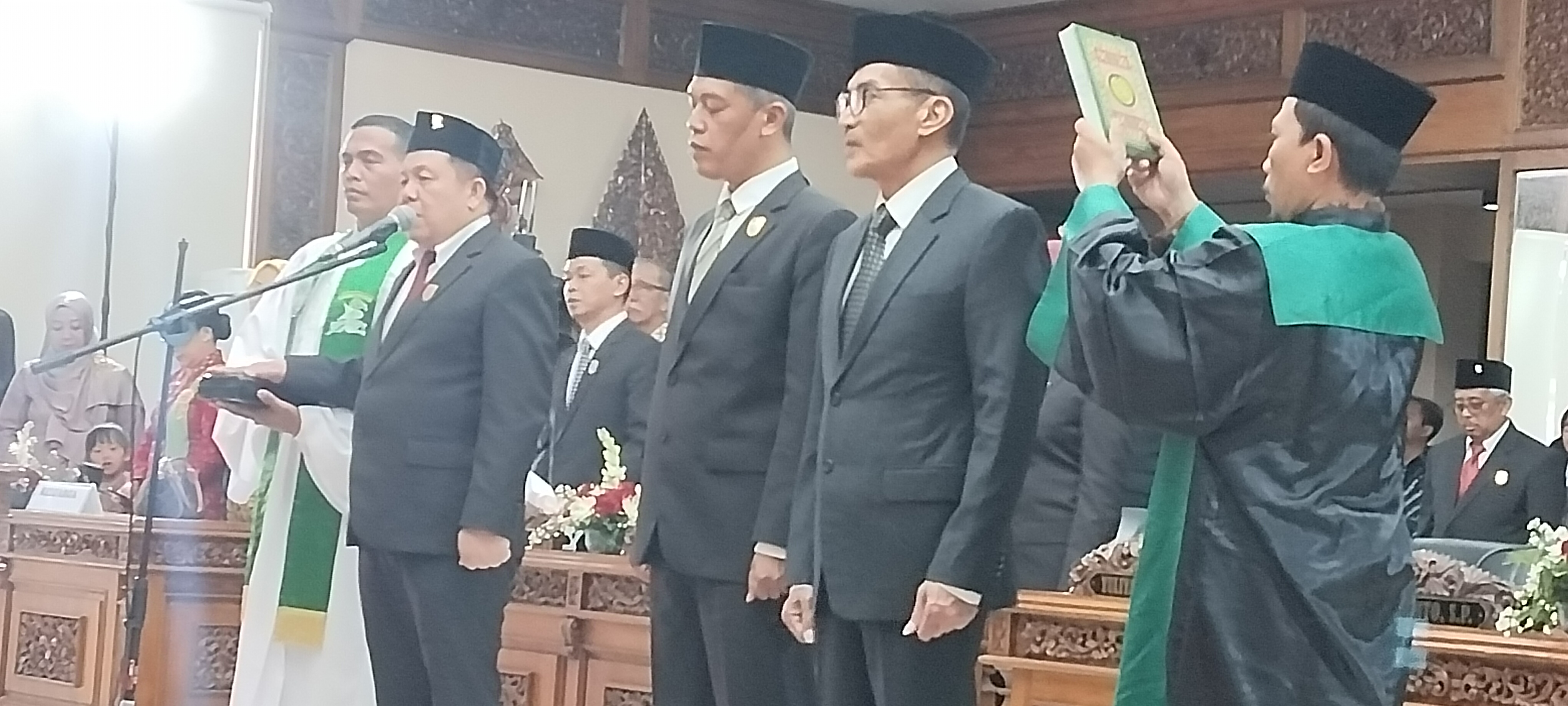 Dance Ishak Palit Kembali Pimpin DPRD Salatiga 2024-2029, Mantan Wali Kota Dua Periode Yuliyanto Jabat Wakil K