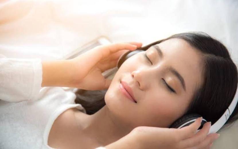 Inilah 10 Lagu Pengantar Tidur di Seluruh Dunia, yang bisa Anda Dengarkan Saat Hendak Tidur