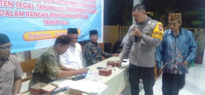 Cegah Uang Palsu, Bhabinkamtibmas Polsek Dukuhturi Sosialisasi CBP Rupiah