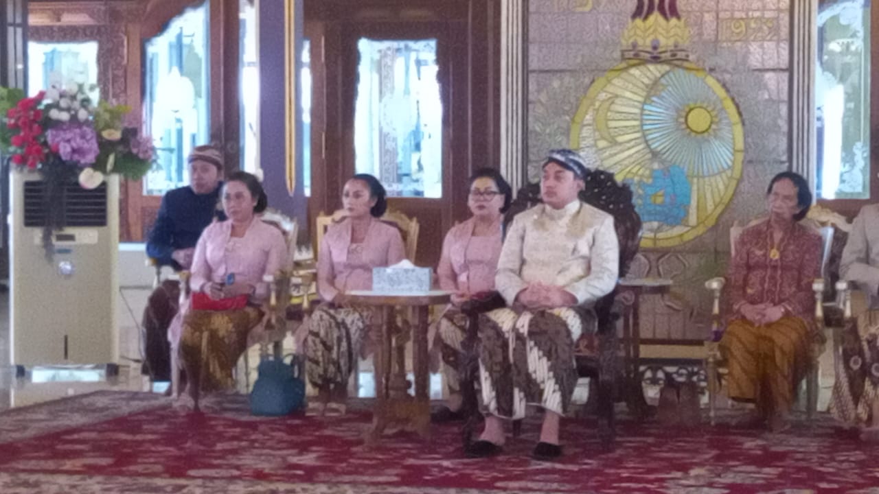 PB XIV Purbaya Kukuhkan KH Said Aqil Siroj dan Bellinda Sabrina sebagai Penasihat Raja