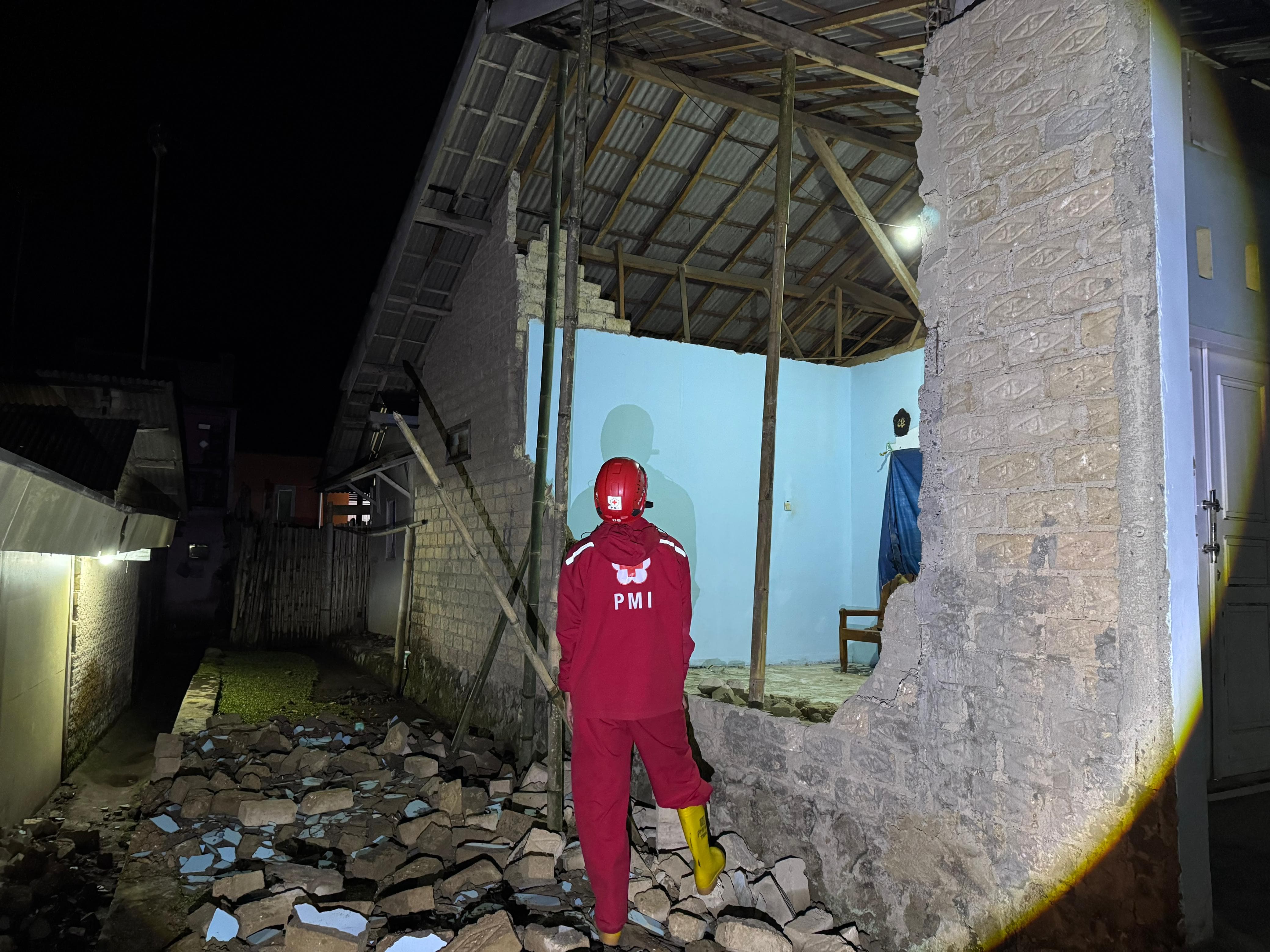 Angin Kencang Rusak Puluhan Rumah di Bumijawa Kabupaten Tegal 