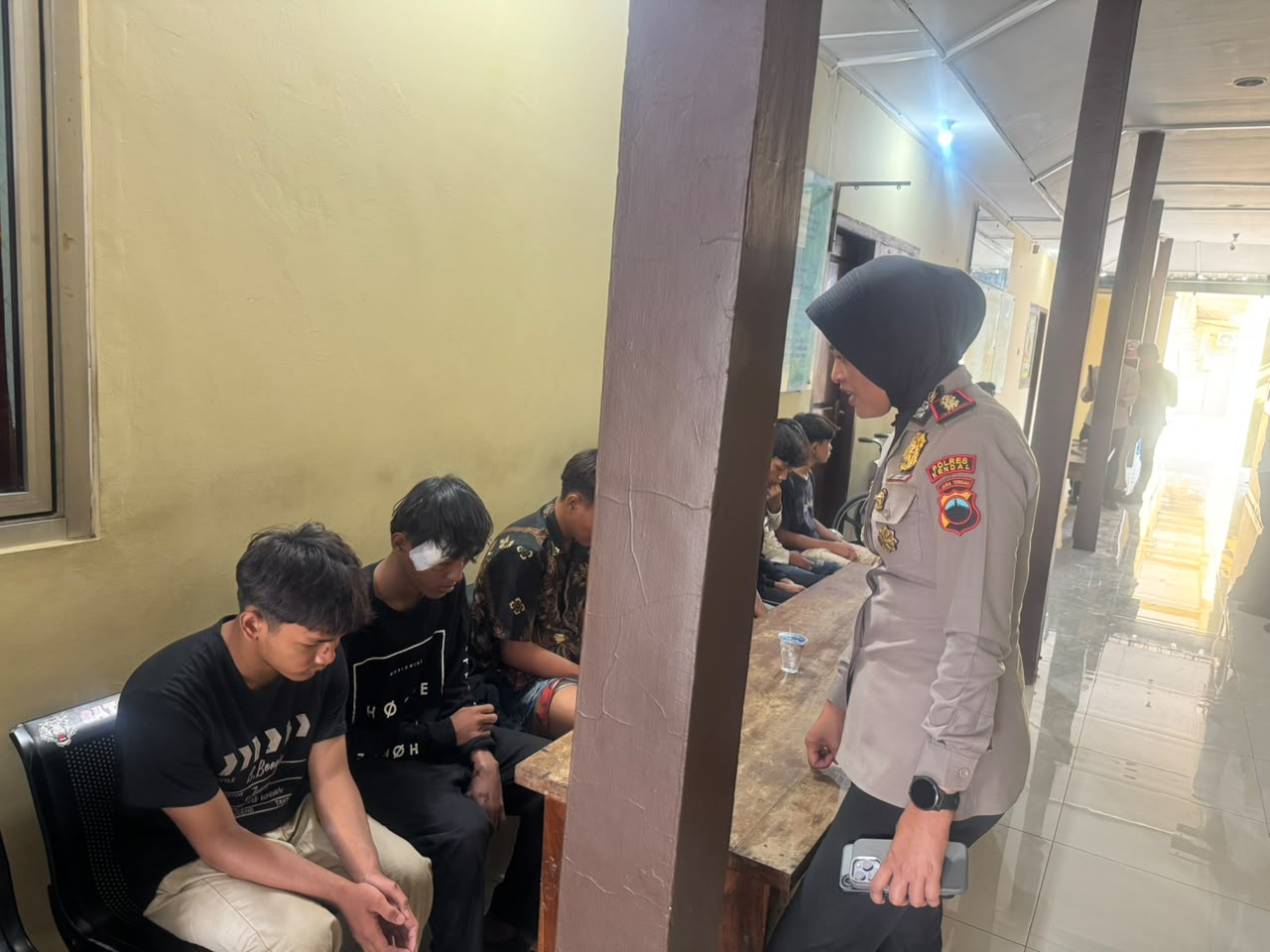 Polres Kendal Berantas Kreak, Tangkap Remaja Bawa Celurit hingga 2 Meter 