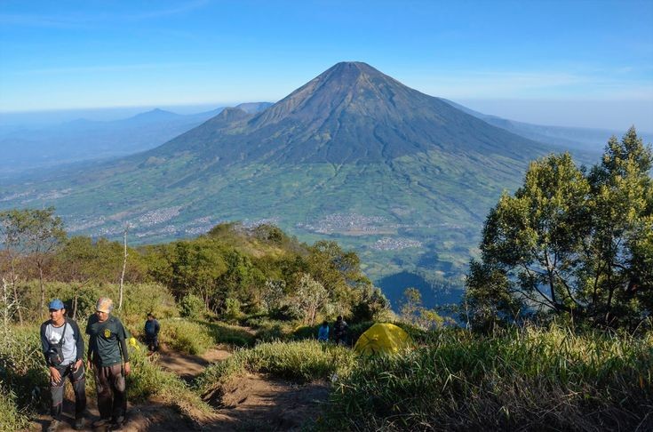 9 Gunung Terindah di Jawa Tengah, Ternyata Tak Hanya Gunung Merapi, Apa Saja? Simak Ini!