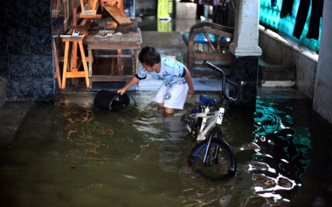 Ratusan Rumah Warga Jalan Rambutan Kota Tegal Terendam Banjir 