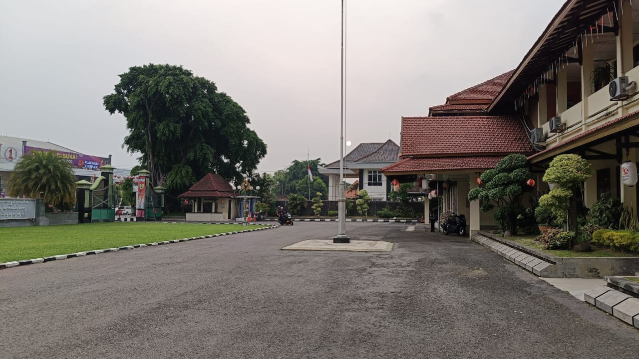 Setahun Kosong, Eks Kantor Pemda Sragen Makin Horor ! RTH Hanya Jadi Wacana