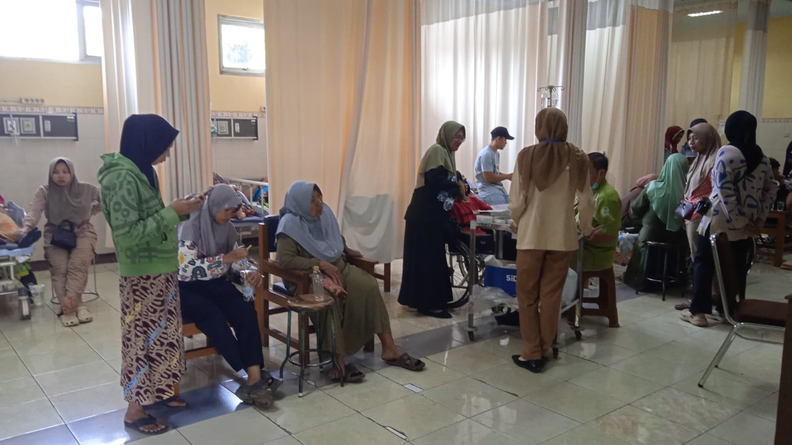 Malam Panjang Warga Rowosuko Batang Usai Santap PMT Posyandu