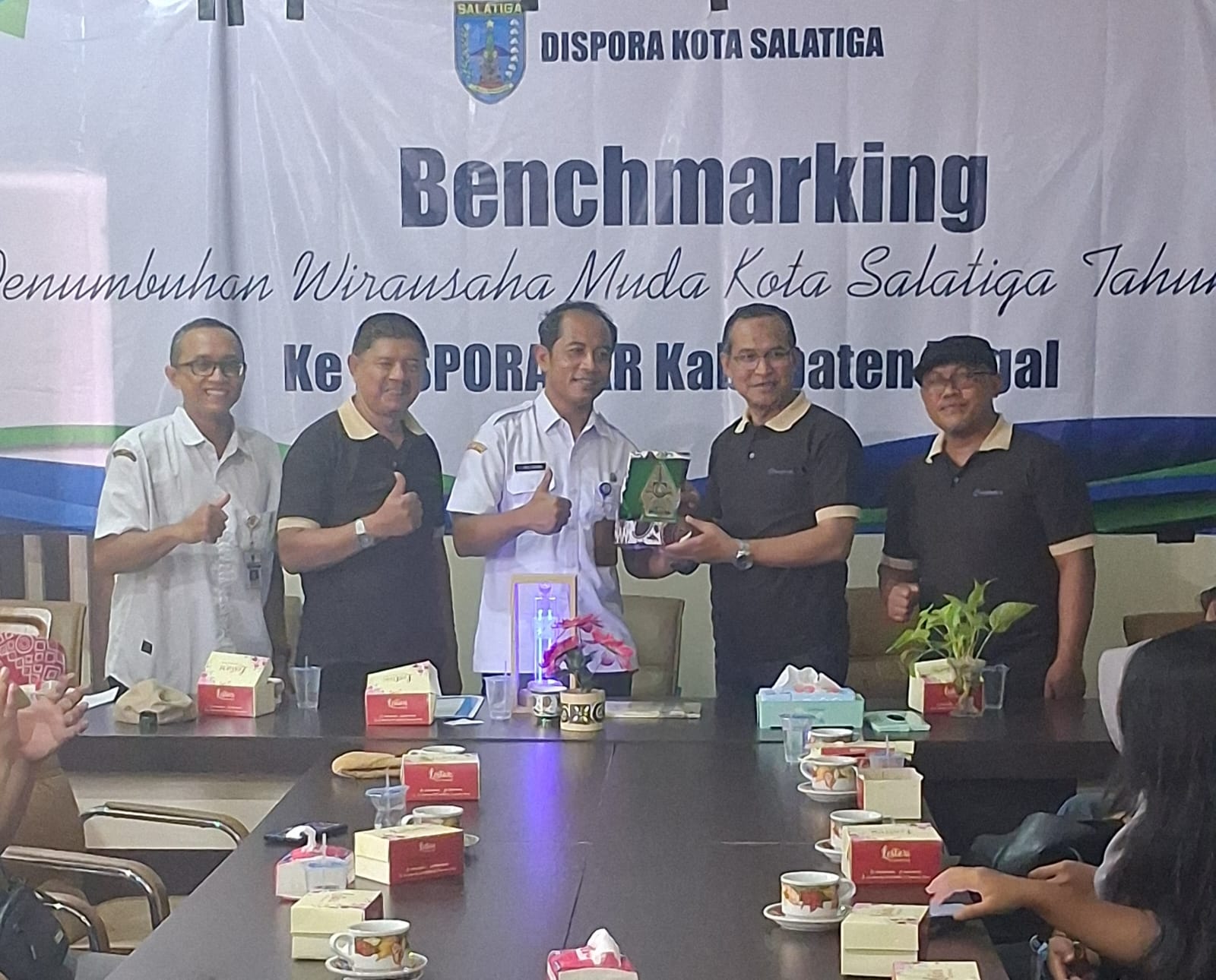 Dispora Salatiga Studi Tiru Penumbuhan Pengembangan Wirausaha Pemuda