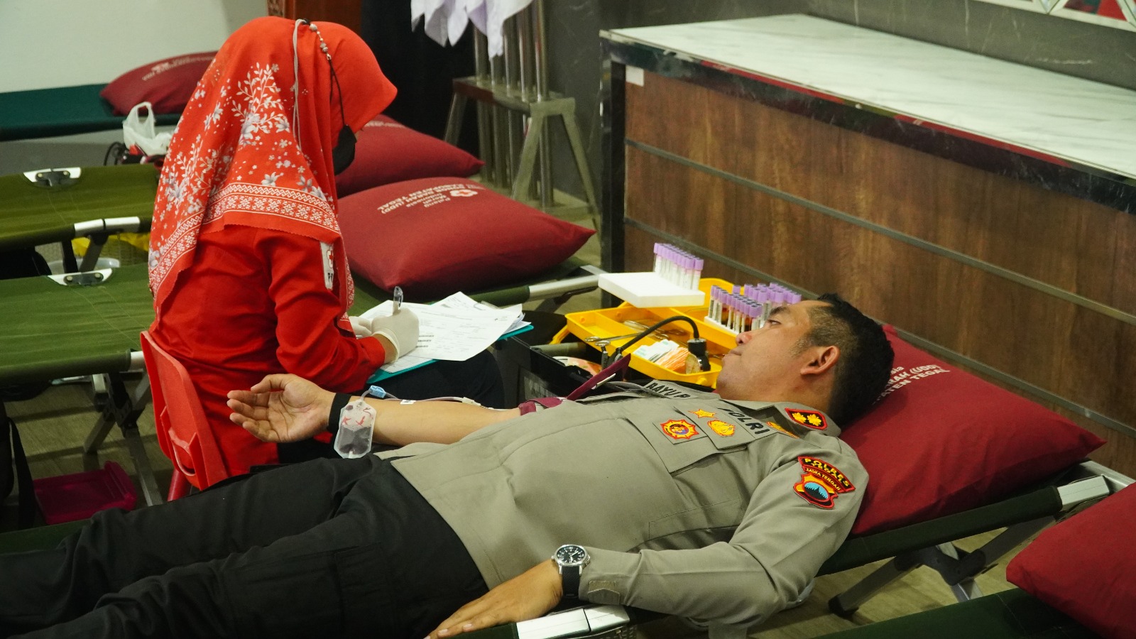 Donor Darah Warnai HUT Humas Polri