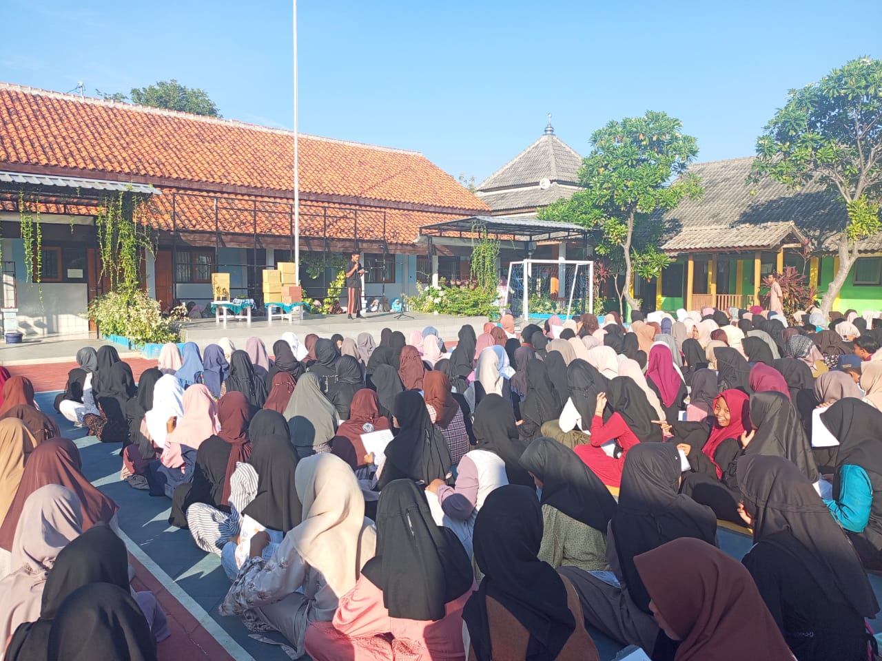 SMP Negeri 2 Dukuhturi Gelar Sabtu Religi