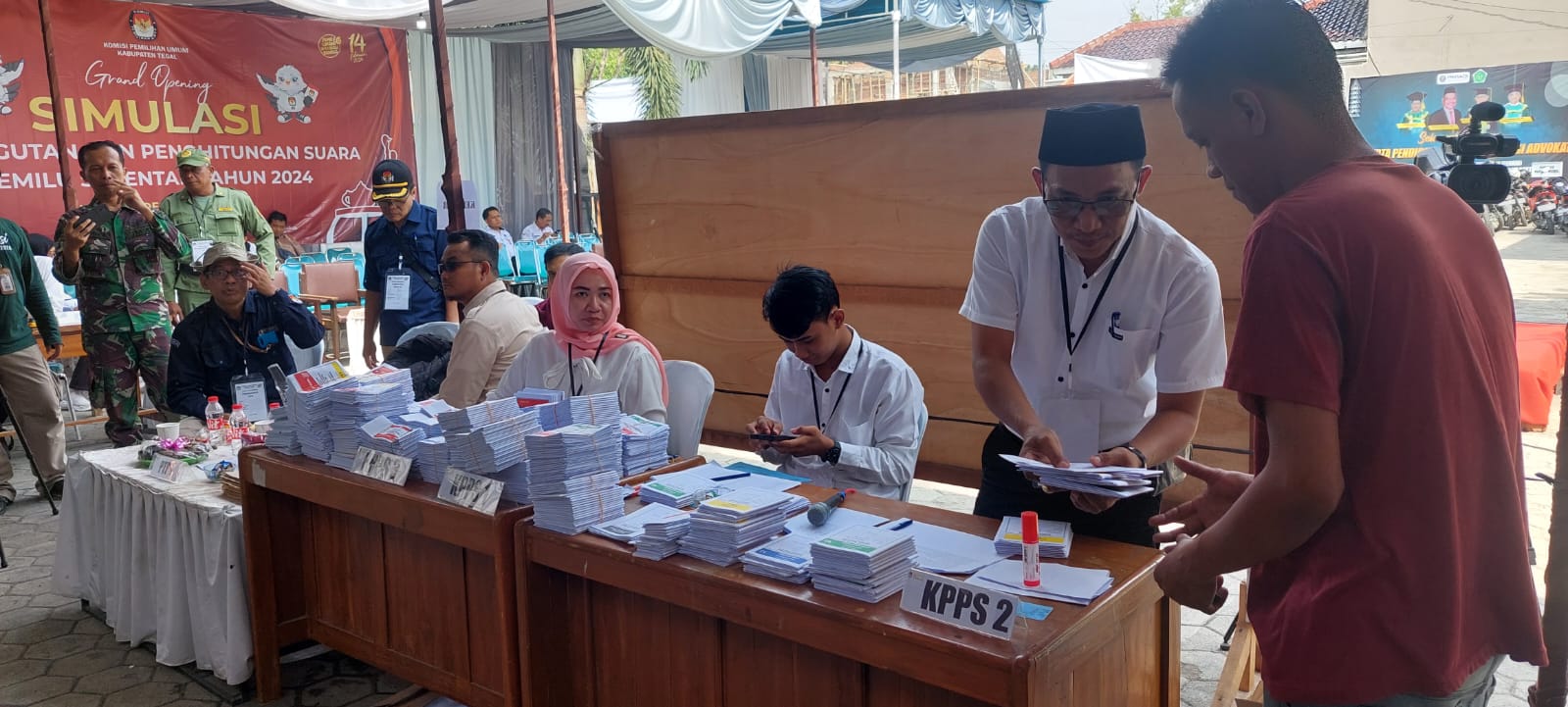 KPU Kabupaten Tegal Simulai Pencoblosan Pemilu