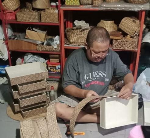 Kerjinan Enceng Gondok Demak Tembus Pasar Nasional