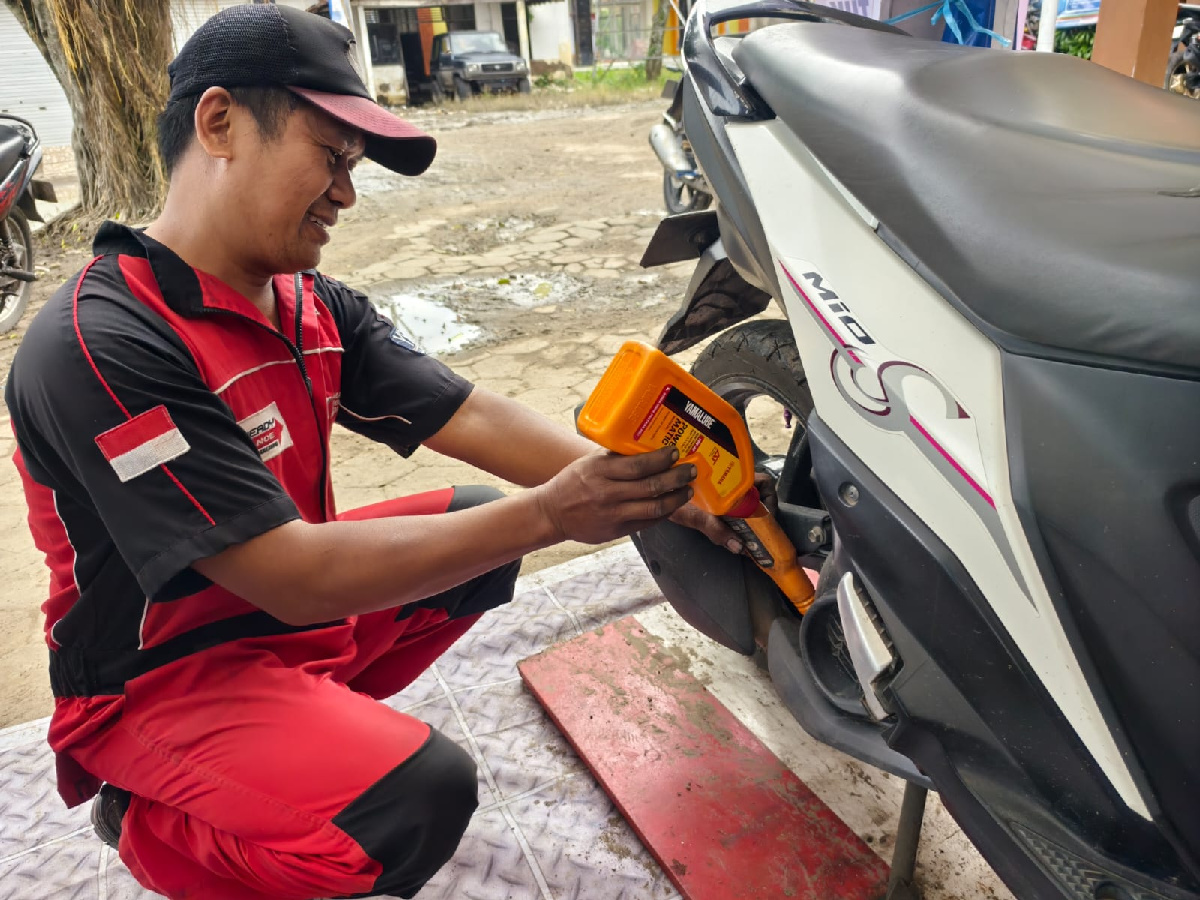 Banjir Rendam 870 Rumah di Mejobo Kudus, Warga Terbantu Layanan Servis Gratis Sepeda Motor