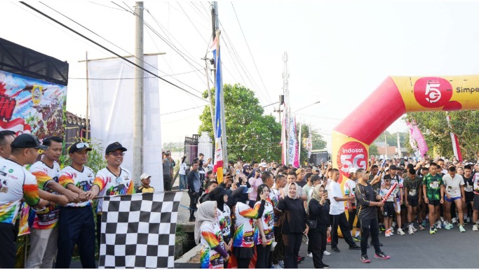 Ribuan Warga Pemalang Ikuti Color Fun Run dalam Rangka HUT ke-81 TNI