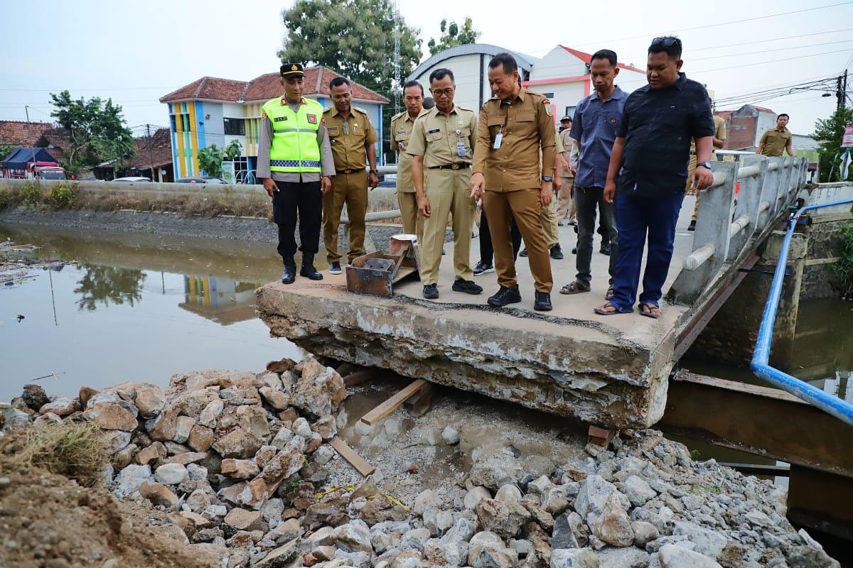 Jembatan Kesambi Jebol, Bupati Kudus Janjikan Perbaikan Rampung Dua Pekan