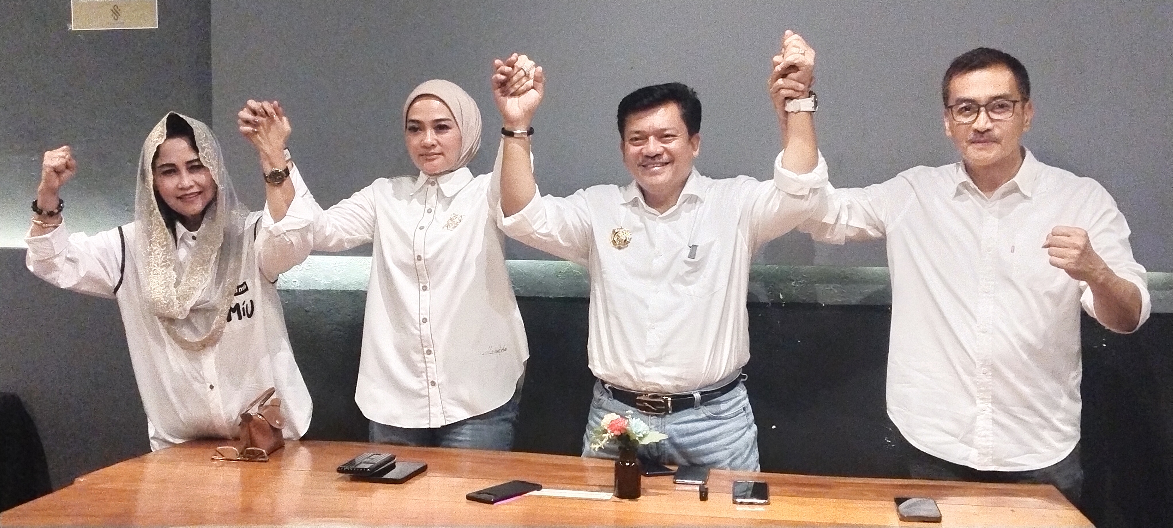 Gelar Presscon Unggul Hitung Cepat, Ketua Tim Pemenangan Yuliyanto Sebut Robby-Nina Pemimpin Salatiga Baru