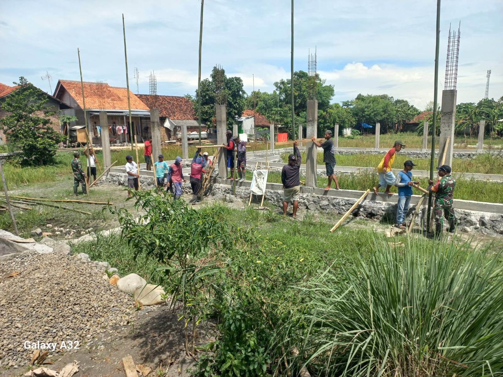 Gotong Royong Menggeliat, Koperasi Merah Putih Warureja Tegal Dibangun Padat Karya