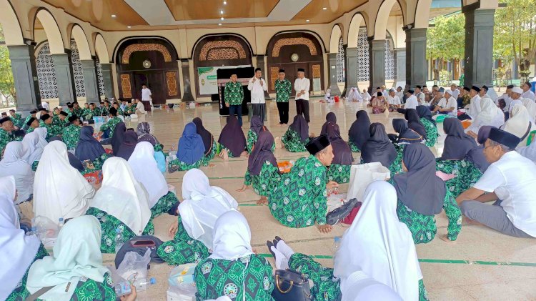 Ratusan Calon Jemaah Haji Mengikuti Bimbingan Manasik di Masjid Jabalul Khoir Purwodadi