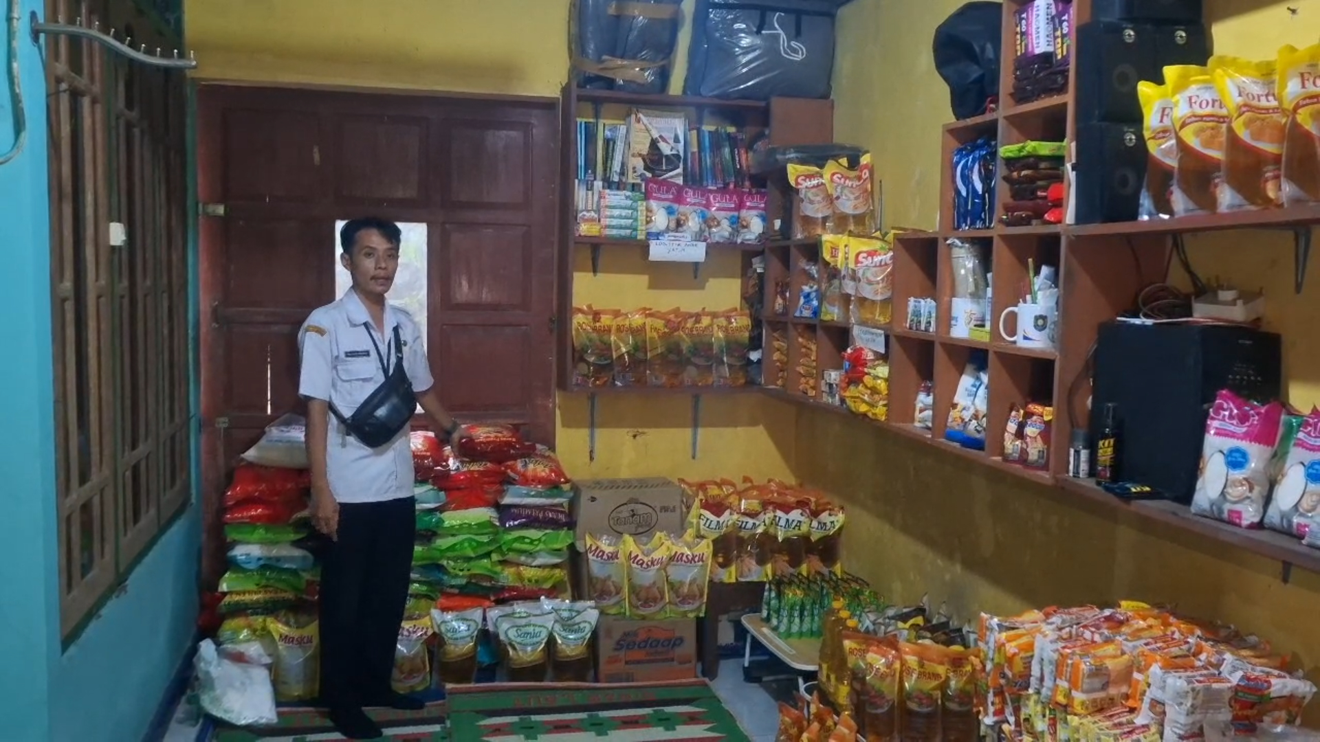 Karyawan PPPK di Purworejo Buka Warung Sembako Gratis untuk Anak Yatim
