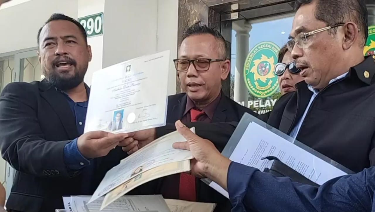 Zaenal Mustofa, Pengacara Gugatan Ijazah Jokowi Merasa Dikambinghitamkan