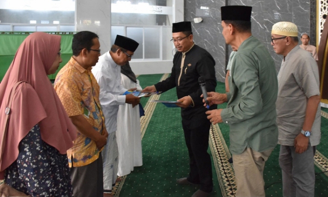 Rektor UPS Tegal Lepas 2 Jamaah Calon Haji