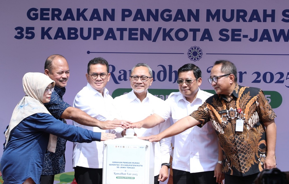 Gerakan Pangan Murah Serentak Se-Jateng, Zulkifli Hasan: Ketersediaan Bahan Pokok Aman, Warga Tenang