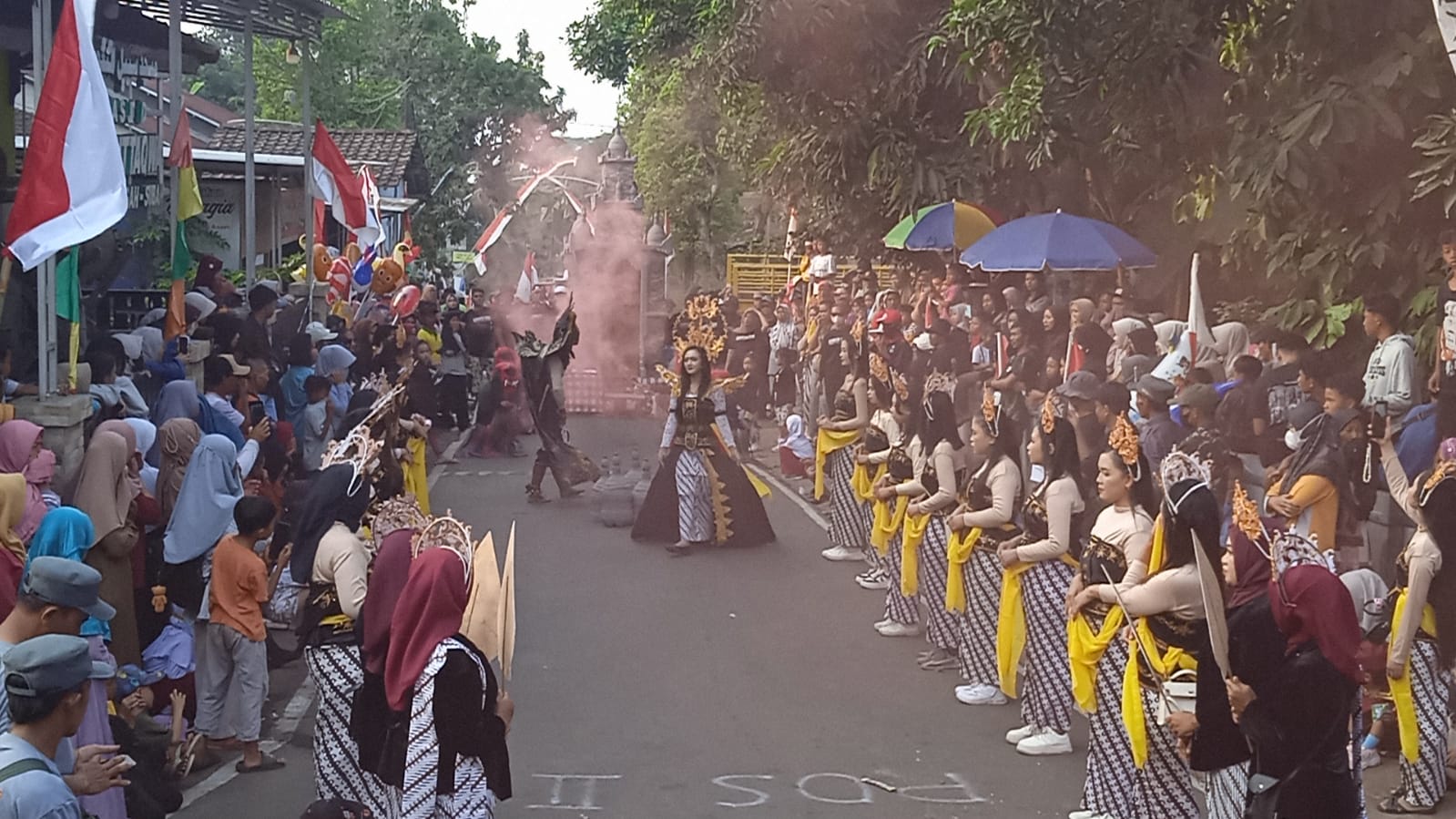 Karnaval Kemerdekaan Desa Karangtengah Batang Hadirkan Roro Jonggrang, Libatkan 2.500 Warga