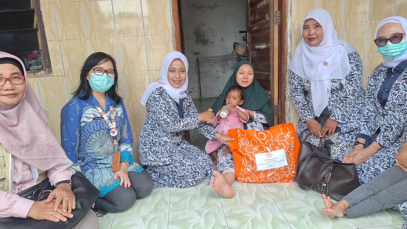 Bantu Ibu Hamil Terdampak Banjir, IBI Kota Tegal Terjun Langsung