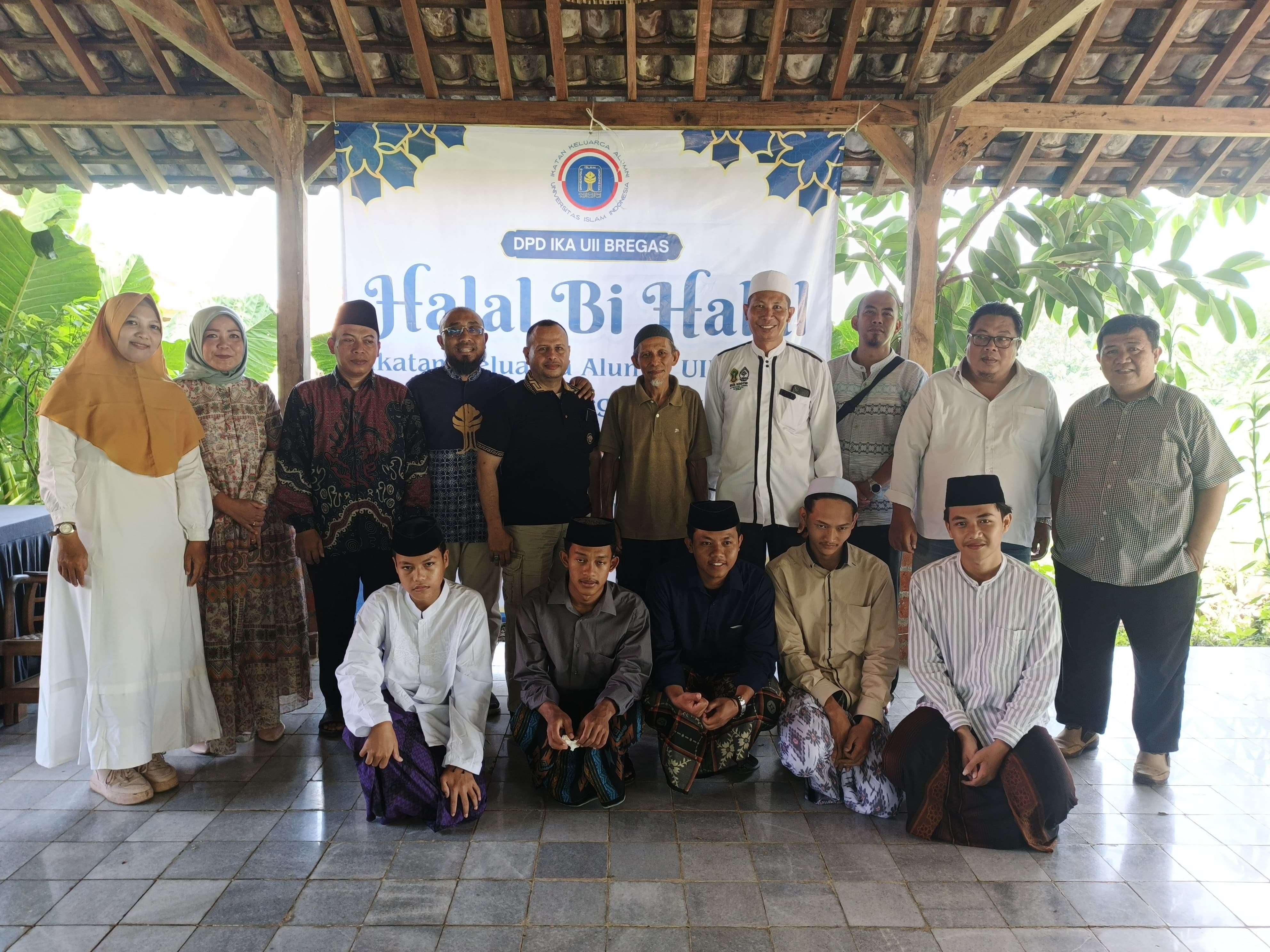 Alumni UII Bregas Pererat Silaturahmi dan Kepedulian Sosial