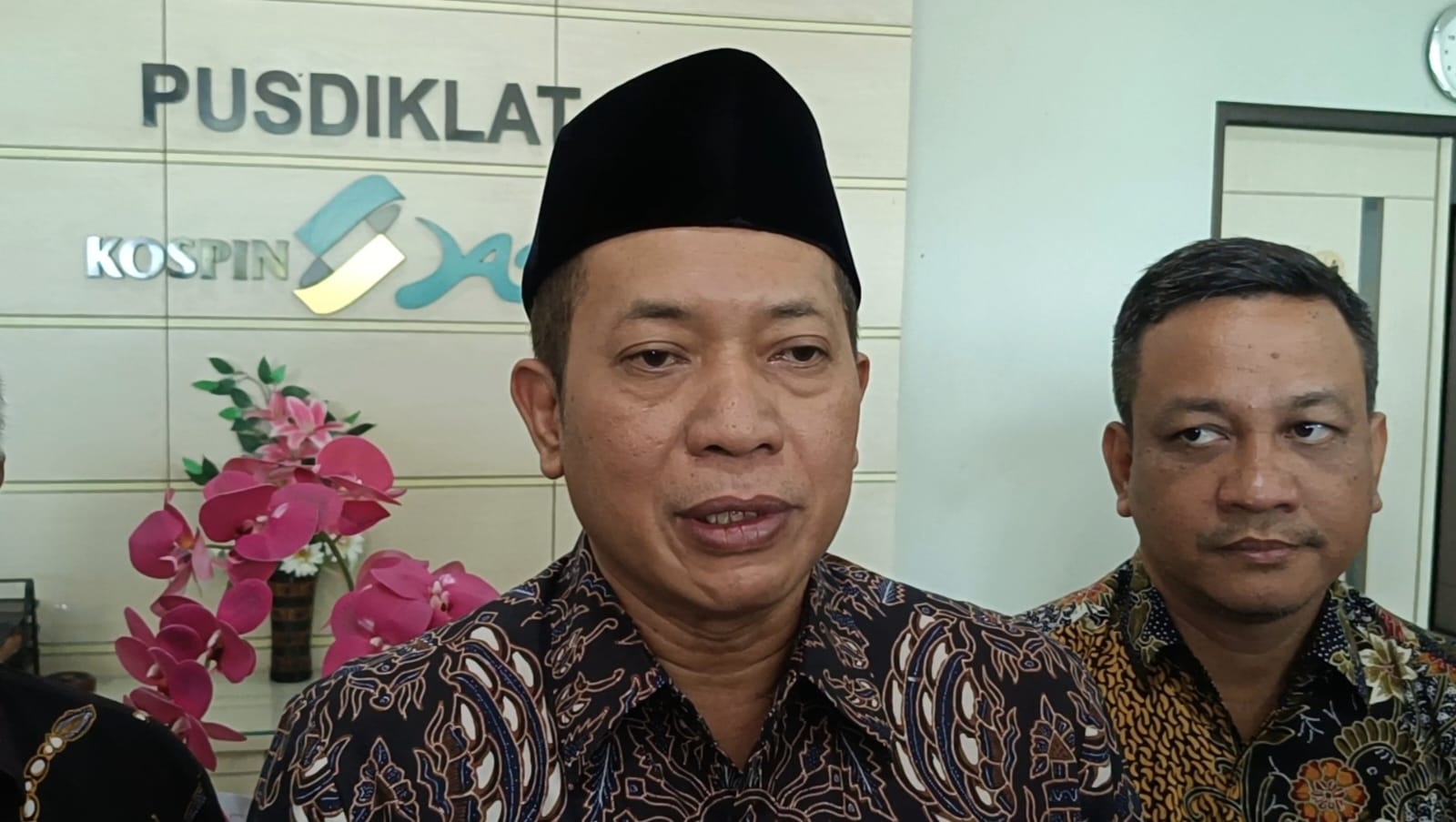 Menteri Ferry Juliantono Singgung Koperasi Bermasalah Pekalongan, Siapkan Command Center