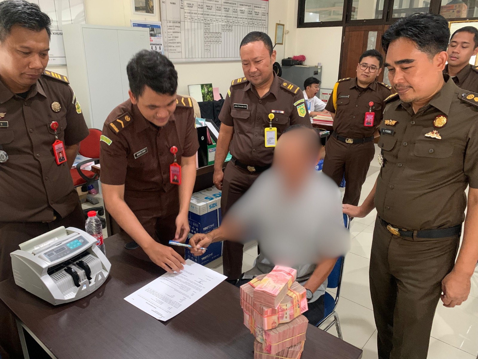 Kejari Solo Sita Rp 320,7 Juta Terkait Dugaan Korupsi Dana Hibah KONI