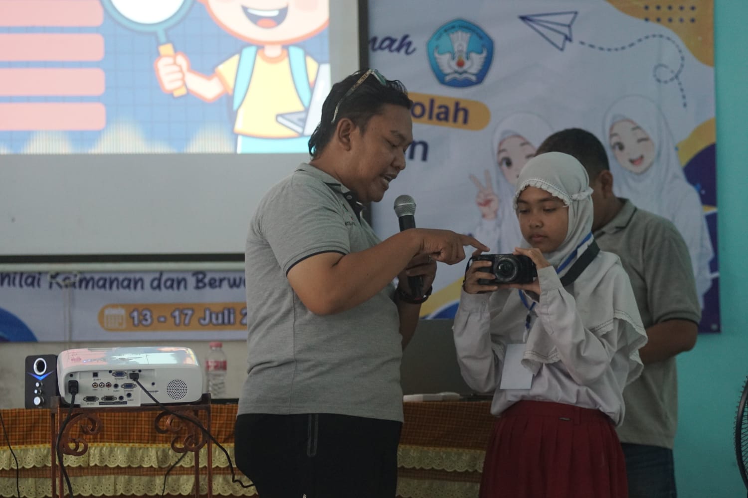 MPLS Seru, Siswa SMPN 17 Pekalongan Diajak Lawan Hoaks Bareng PWI