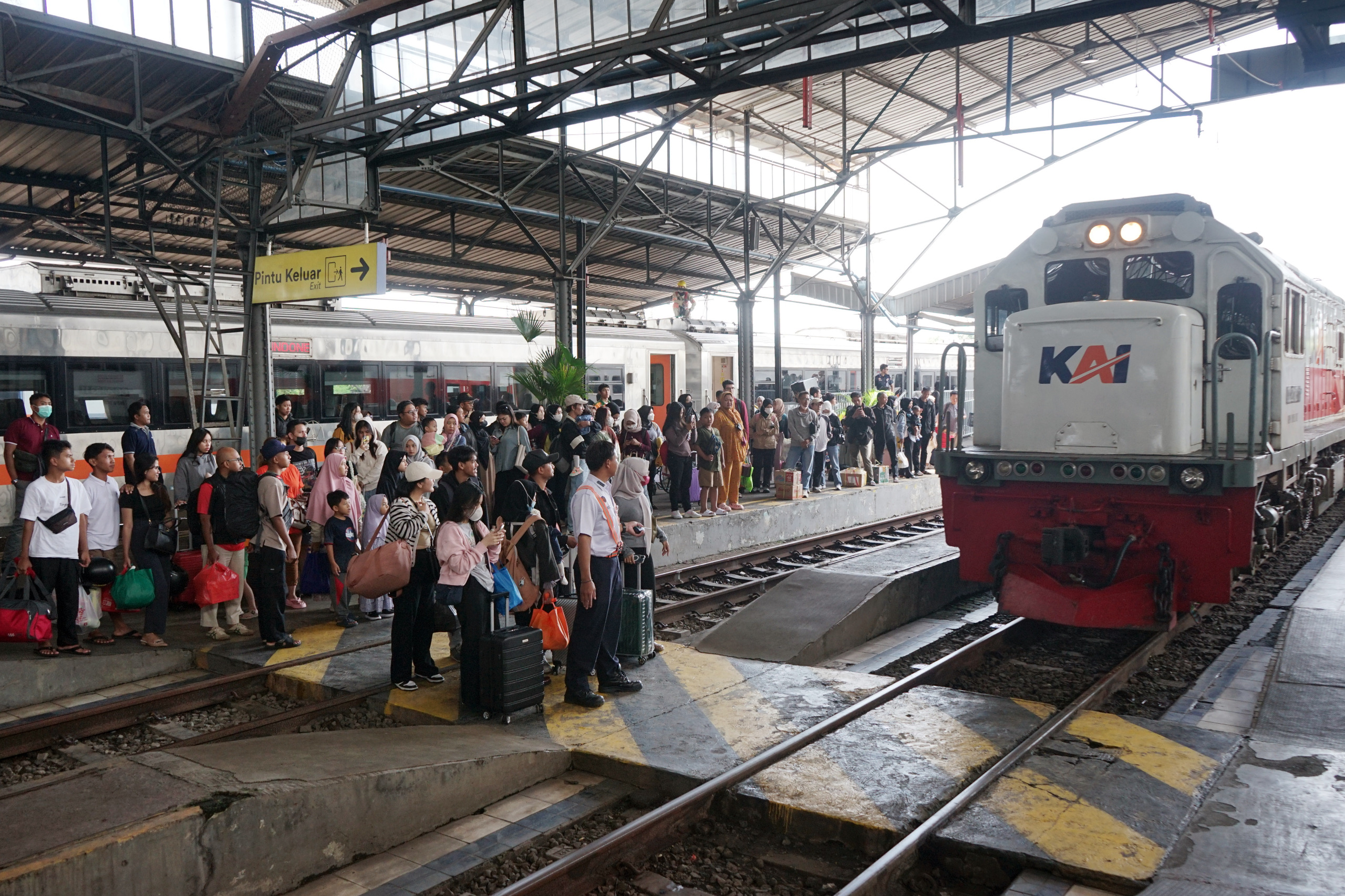 Ketepatan Waktu Performa Perjalanan KAI Daop 4 Semarang Hampir Capai 100%