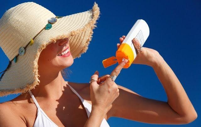 Pastikan Anda Menggunakan Sunscreen: Berikut Manfaat, Jenis, dan Cara Penggunaannya