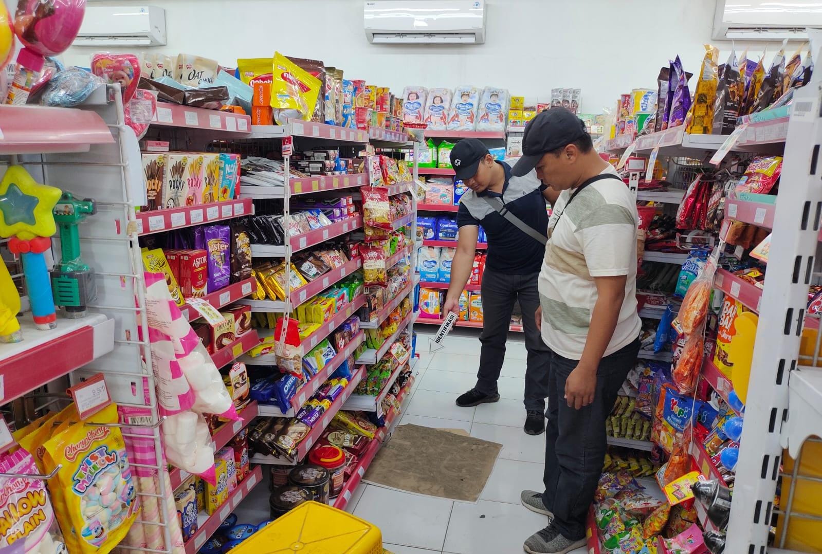Lagi, Pencuri Bobol Eternit Minimarket Gasak Rokok hingga Susu Formula di Kabupaten Brebes 