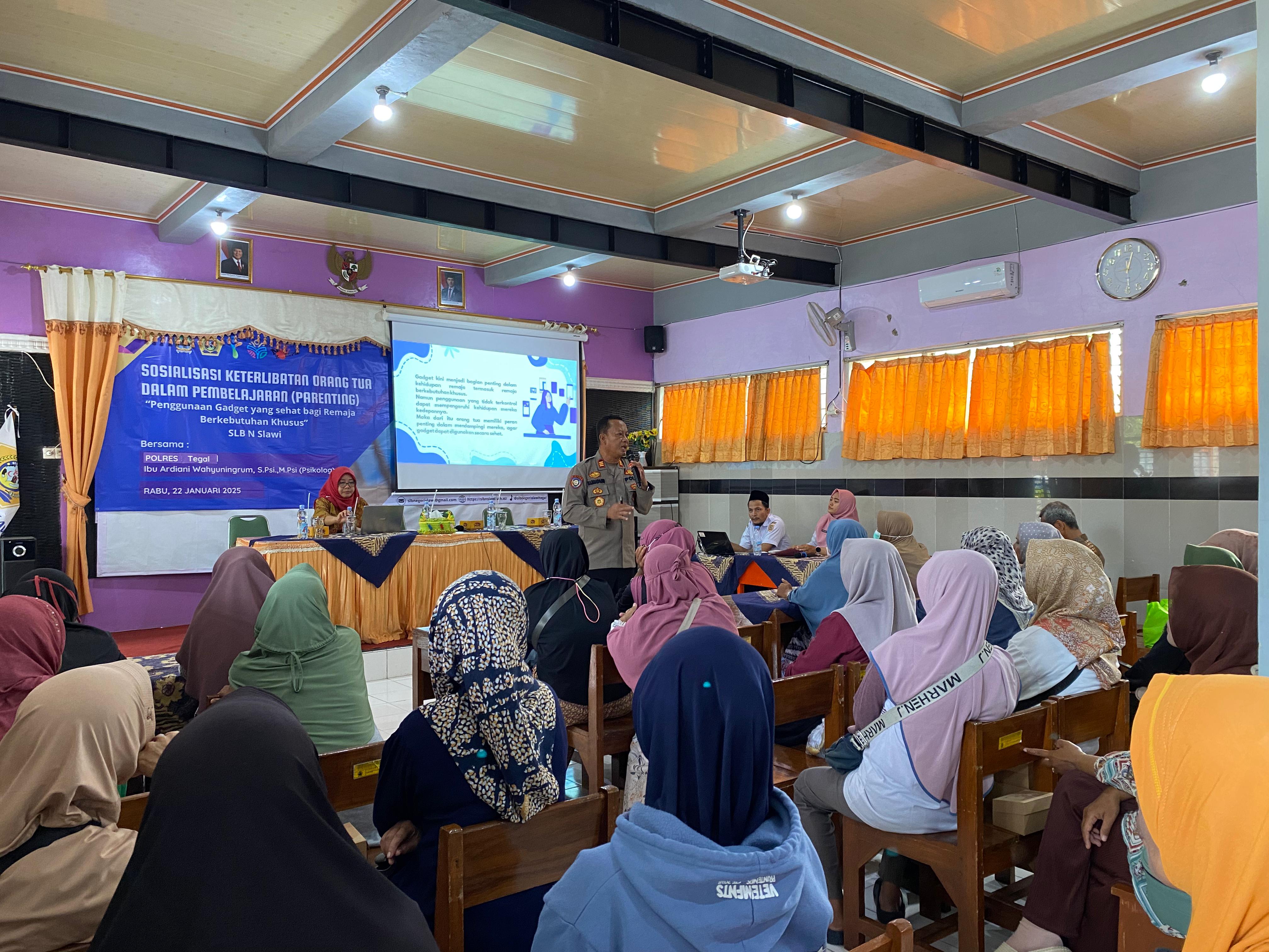 Ajak Orang Tua dalam Pembelajaran Penggunaan Gawai untuk Anak Berkebutuhan Khusus 