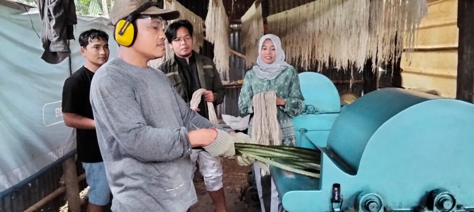 Inisiasi dan Kontribusi Pengembangan Serat Nanas, KPwBI Tegal Terima Apresiasi KemenUMKM RI