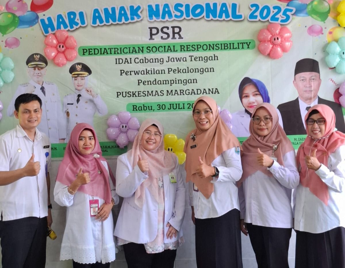 ‎21 Balita dan 1 anak Ikuti Pemeriksaan dengan Dokter Spesialis di Puskesmas Margadana Kota Tegal 