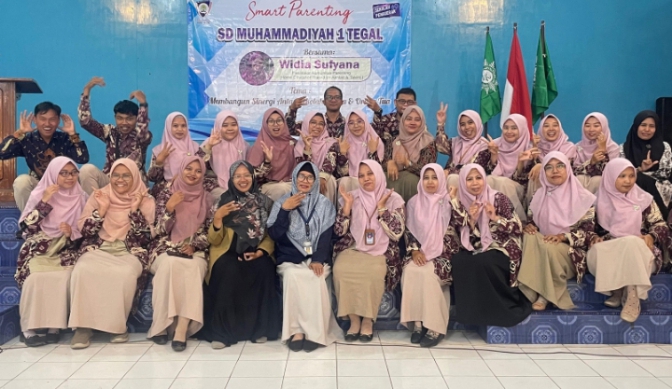 SD Muhammadiyah 1 Kota Tegal Adakan Smart Parenting