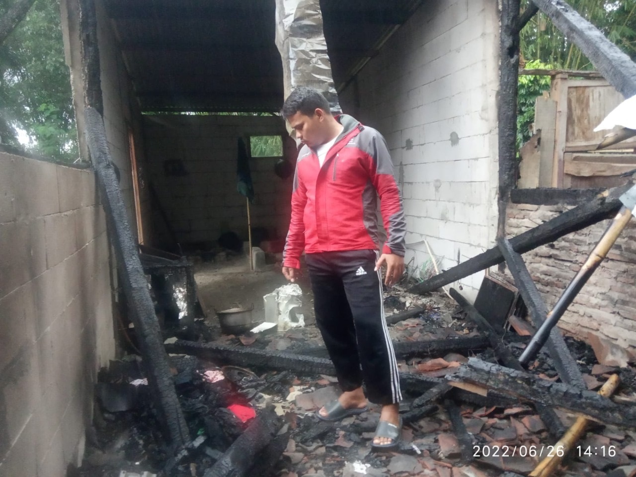 Diduga Korsleting, Rumah Buruh Tani di Tegal Terbakar