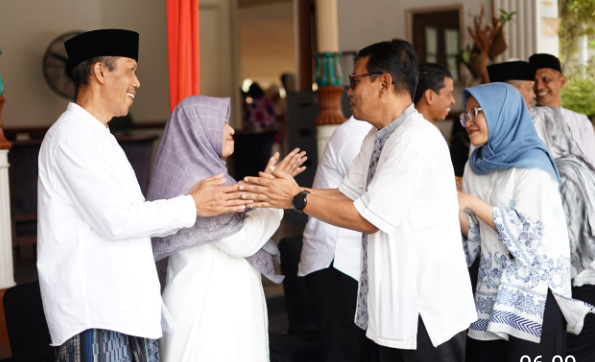 UMKM Dilibatkan, Sekda dan Istri Jadi Among Tamu saat Open House di Rumdin Wali Kota  