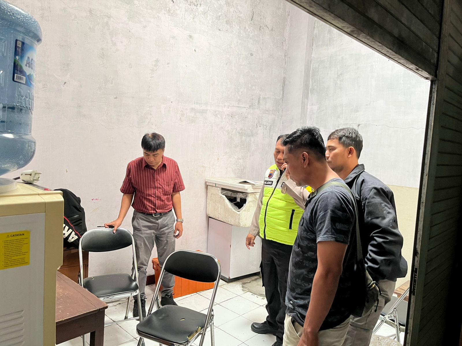 Percobaan Pembobolan Kantor Pos Nusukan Solo Gagal, Pelaku Kabur Dengan Hampa