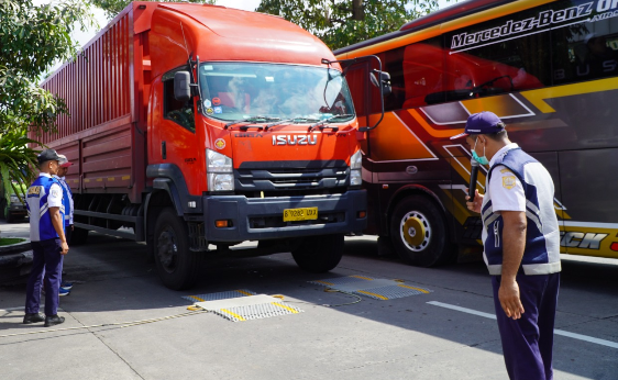 Tingkatkan Kenyamanan Pengguna Jalan Tol, PT TMJ Dukung Operasi Penertiban ODOL