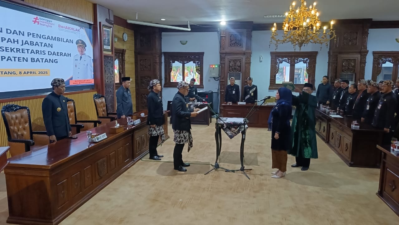Sri Purwaningsih Resmi Jabat Pj Sekda Batang, Bupati Faiz: Langkahnya Harus Kompak