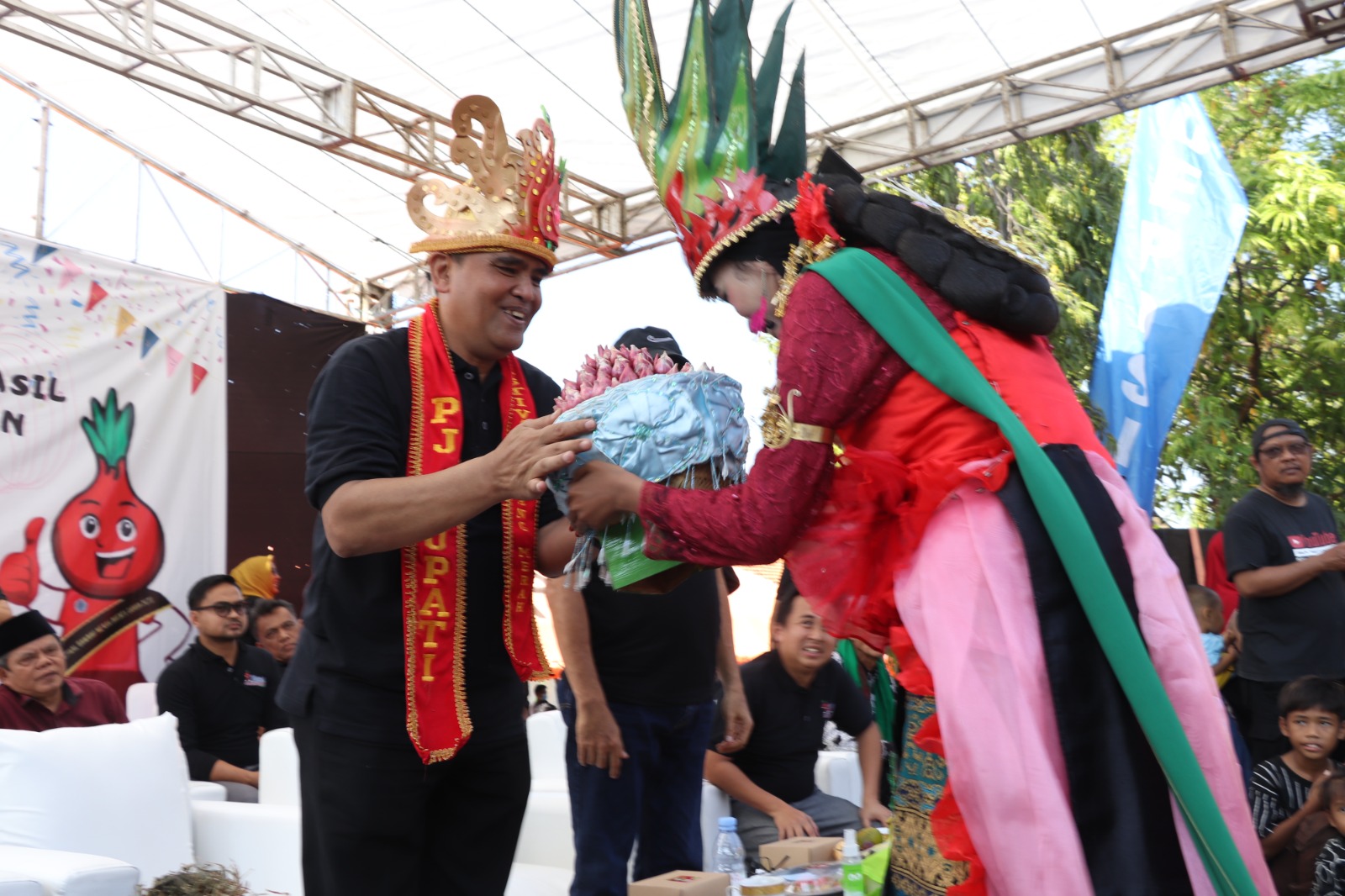 Dongkrak Produk Unggulan, Brebes Gelar Festival Bawang Merah 